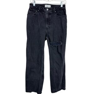 Abercrombie 90s Relaxed Jean High Rise Size 28 Short